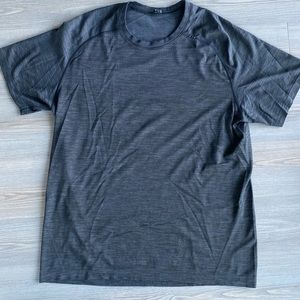 Lululemon mens tee black size large